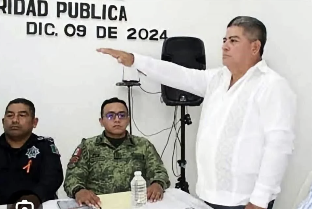 Detienen a Cleofas Juárez Lara, director de Seguridad Pública de Emiliano Zapata, Tabasco, durante el Operativo Enjambre