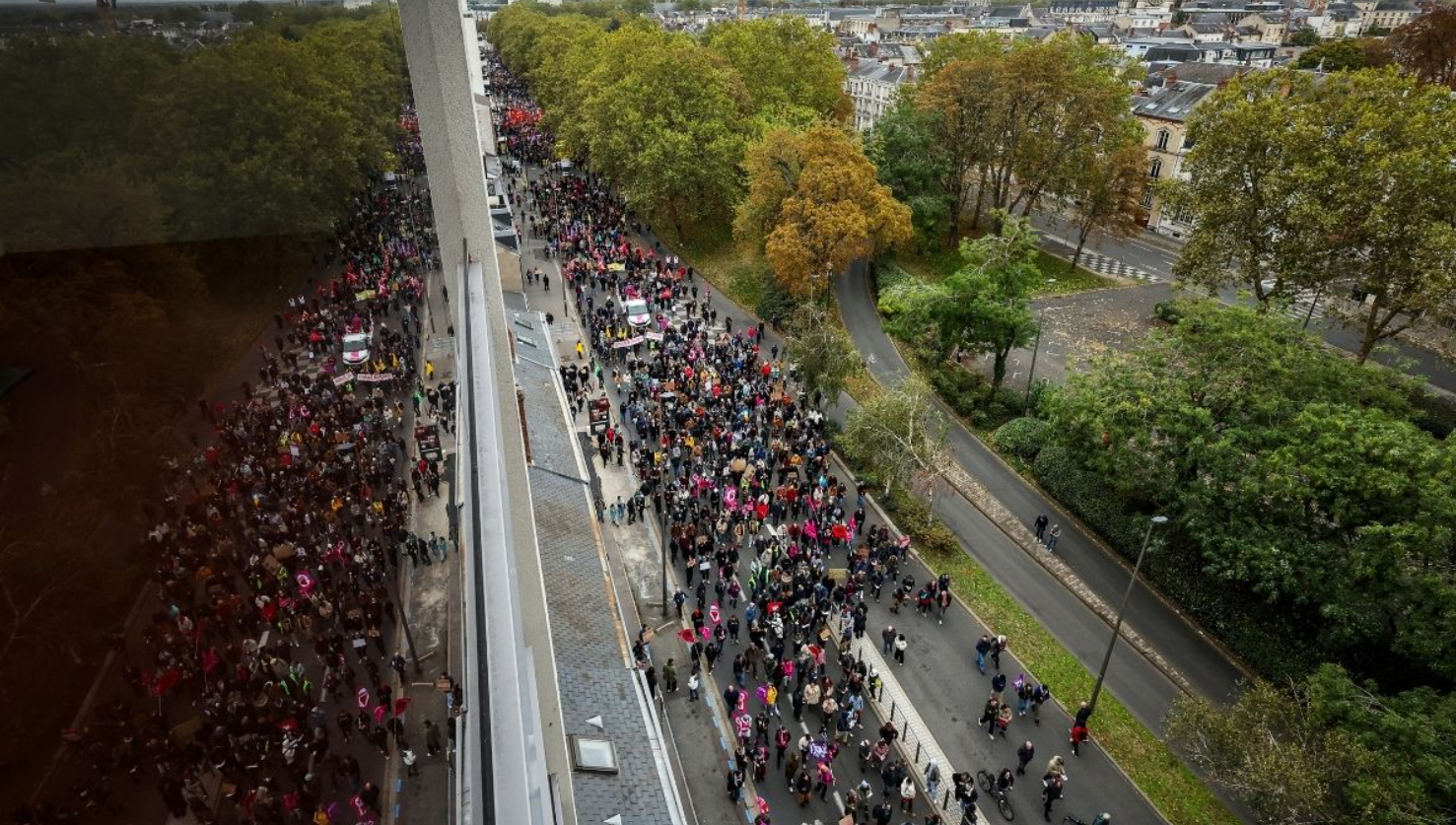 Francia despliega 70 mil efectivos ante nuevas protestas sociales de chalecos amarillos, estudiantes y sindicatos