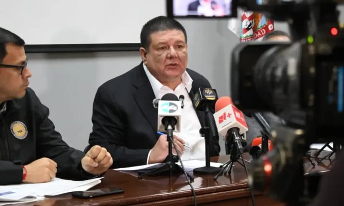 Defensa de exfiscal César Jáuregui acusa falta de pruebas en caso por traición a la patria