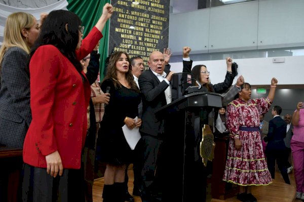Congreso de Chihuahua suspende sesión tras petición de Morena para que Maru Campos comparezca por detención de exfiscal