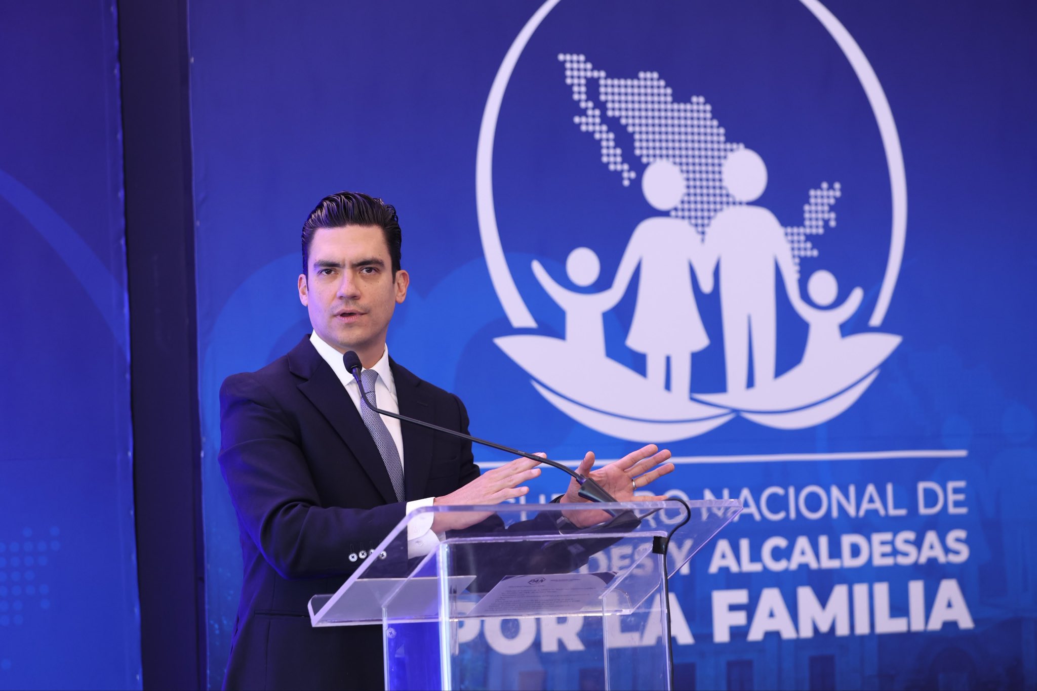 Jorge Romero abre la puerta a alianzas del PAN para 2027 y admite que conservar posiciones ya sería un éxito