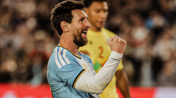 Messi se despide de Argentina con gol y triunfo 3-0 ante Benín en el Monumental