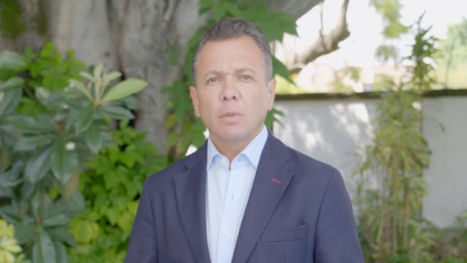 Pablo Lemus reconoce excesos policiales en Casa Jalisco durante protestas y ordena investigar a los responsables