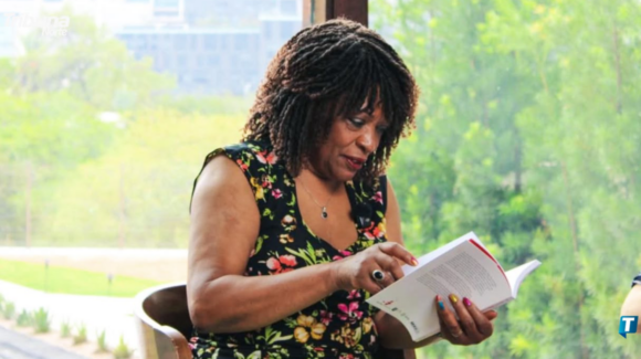NL: Ganadora del Pulitzer Rita Dove llega a ‘Poesía en La Milarca’ para lectura bilingüe