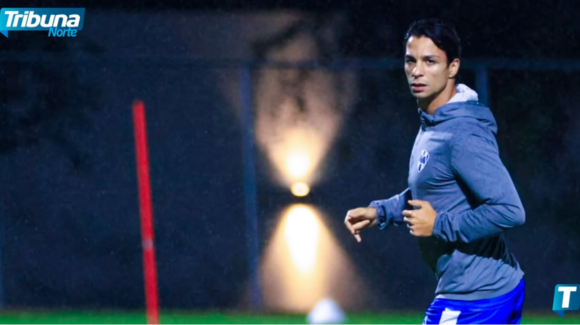 Óliver Torres apunta al duelo de Rayados ante Chivas en el Apertura 2026