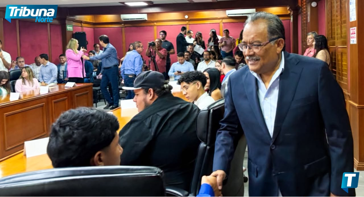 Andrés Mijes advierte desplome de hasta 15 puntos en intención de voto de Morena