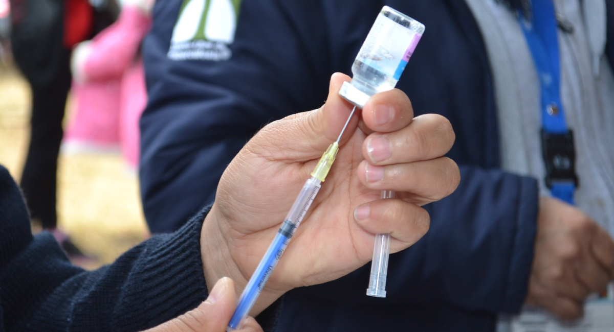 Campaña de vacunación contra el virus del papiloma humano inicia en la CDMX