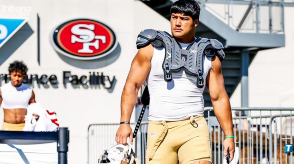 49ers promueven al mexicano Sebastián Valdez al plantel principal de 53 jugadores