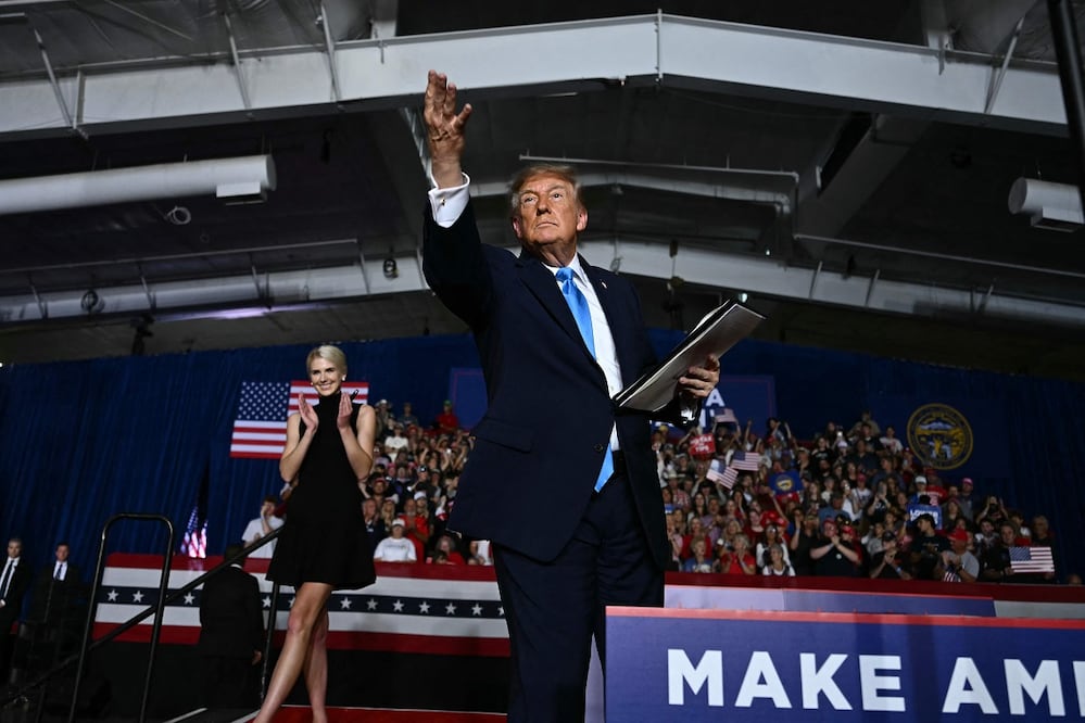 Trump plantea que Irán ataque Los Ángeles y San Diego; autoridades de California lo condenan