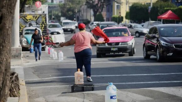 Alcaldía de Tlalpan en CDMX va contra franeleros en hospitales