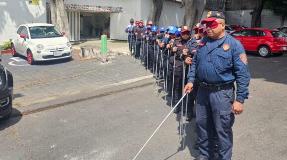 CDMX: Capacitan a policías en atención a discapacitados