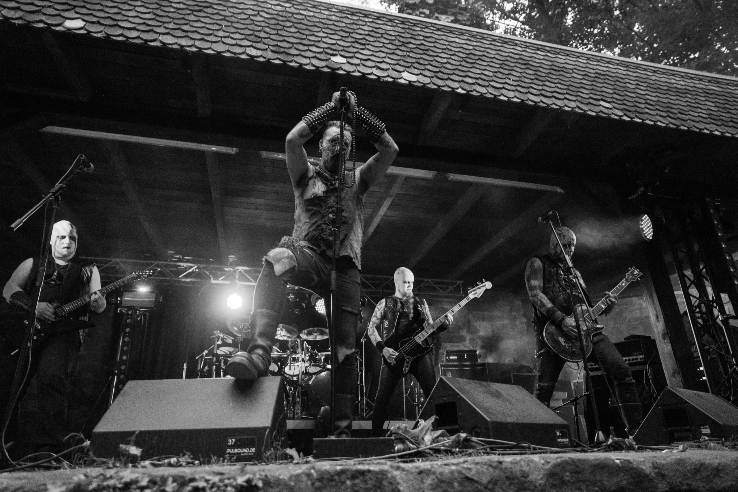 CDMX: Invitan a noche metalera y de libros en la embajada de Noruega