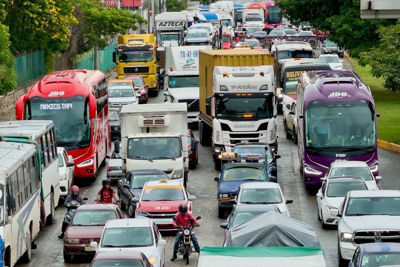Segob llama a la Canacar a frenar movilizaciones y anuncia mesas de trabajo con transportistas