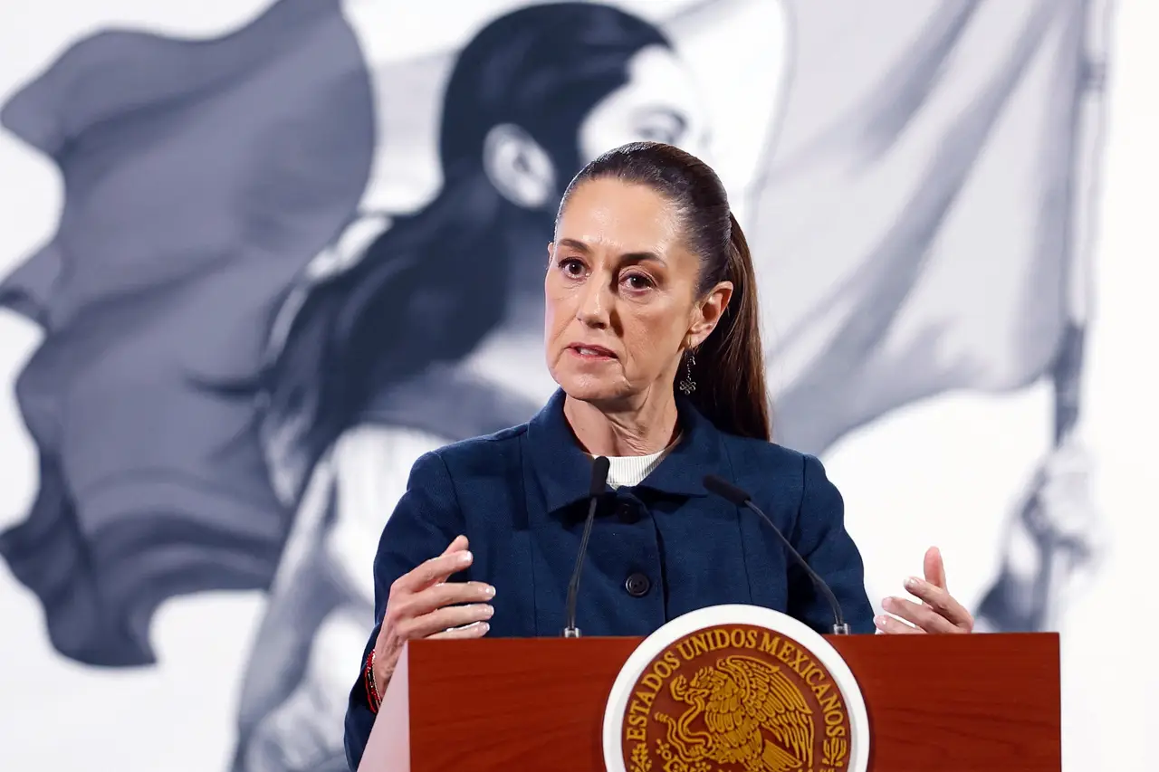 Sheinbaum anuncia refuerzo de seguridad en penales de Sinaloa tras balacera en El Castillo que dejó 10 muertos