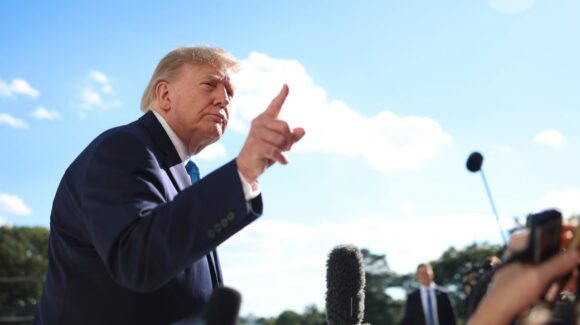 Donald Trump califica de “gran victoria” la ventaja de Flávio Bolsonaro sobre Lula en Brasil