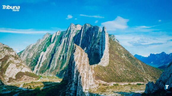 Cierran paso a La Huasteca por lluvias en NL: Solo permiten el ingreso a residentes
