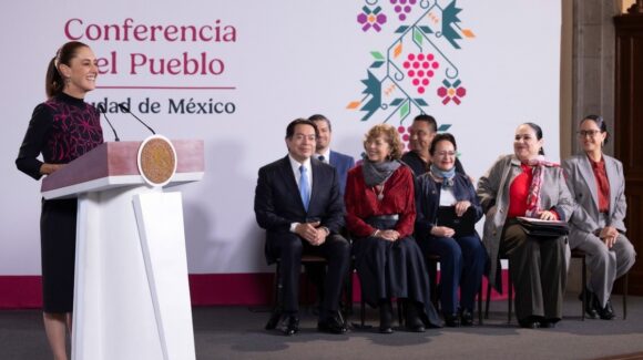 Sheinbaum visita Chetumal para revisar hospitales, IMSS-Bienestar y nuevos consultorios en Quintana Roo