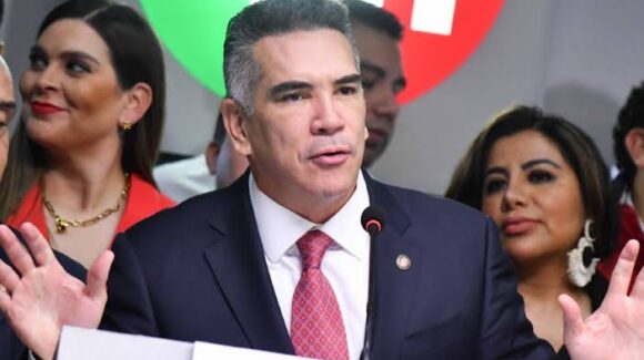 Alejandro Moreno denuncia en EU a tres consejeros del INE y pide revisar sanciones bajo la Ley Magnitsky