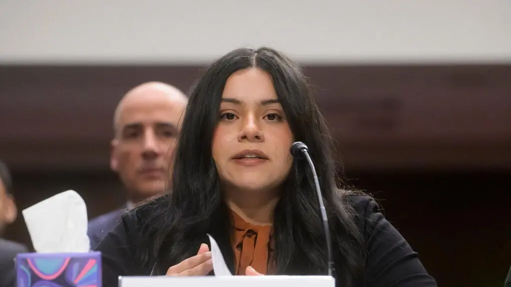 Maestra de kínder demandará al Departamento de Seguridad Nacional tras recibir cinco disparos de la Patrulla Fronteriza